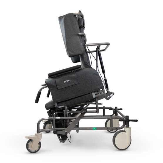 Vanguard Bariatric Wheelchair Vanguard Bariatric Wheelchair Anterior Tilt Side View